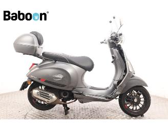 skadebil bromfiets Vespa  Sprint 45KM 2019/4