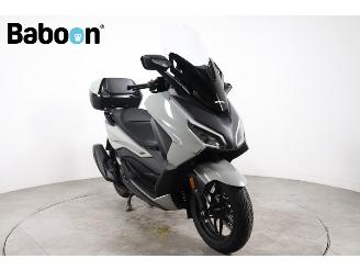 Honda  NSS 350 Forza ABS picture 2