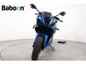 Suzuki  GSX-8R picture 3
