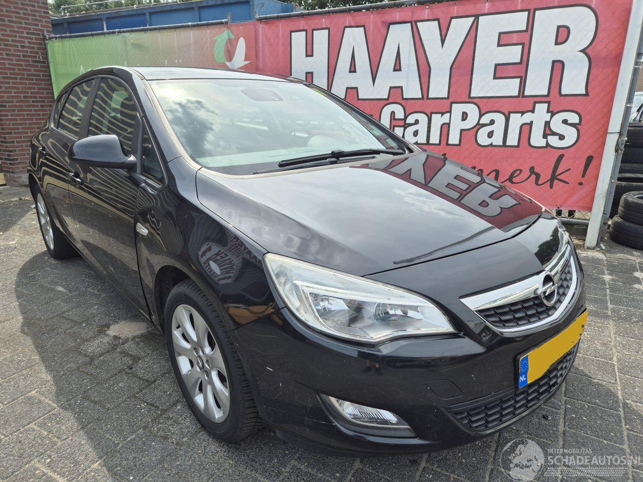 Opel Astra 1.4 turbo edition
