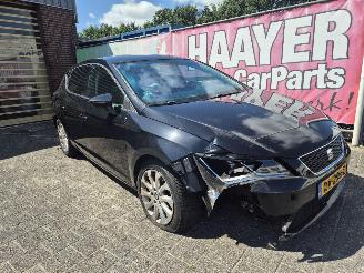 Voiture accidenté Seat Leon 1.6 tdi 2014/11
