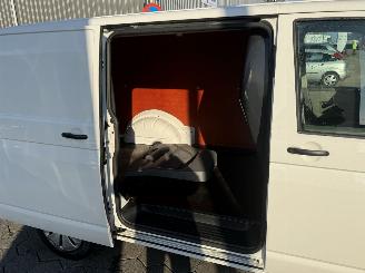 Volkswagen Transporter 2.0 TDI 81KW picture 13