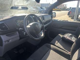 Opel Vivaro-e 50kWh L2H1 Innovation 648KM!!!! Rijdbaar!!! picture 15