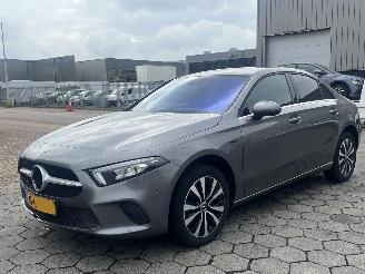 krockskadad bil auto Mercedes A-klasse 250 e Premium AUTOMAAT 2020/4