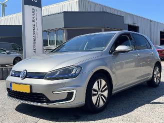 Unfallwagen Volkswagen e-Golf  2015/1