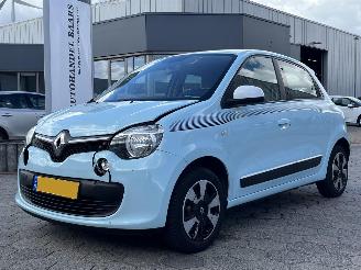 Vaurioauto  passenger cars Renault Twingo 1.0 SCe Collection 2015/11