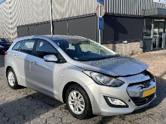 Schadeauto Hyundai I-30 Wagon 1.4 2014/12