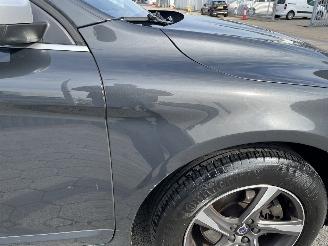 Volvo Xc-60 2.0 T5 FWD R-Design AUTOMAAT picture 12