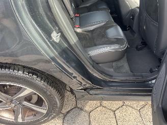 Volvo Xc-60 2.0 T5 FWD R-Design AUTOMAAT picture 9