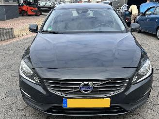 Volvo V-60 1.6 T3 Momentum picture 3