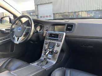 Volvo V-60 2.4 D6 AWD Plug-In Hybrid Summum picture 15