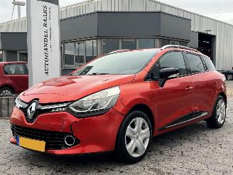 Schadeauto Renault Clio Estate 0.9 TCe Expression 2015/8
