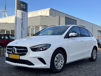 Schadeauto Mercedes B-klasse 200d AUTOMAAT 2022/5