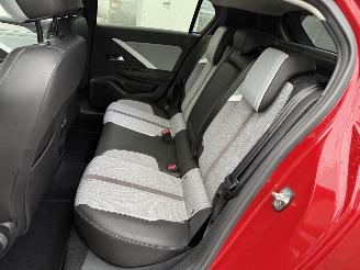 Opel Astra 1.2 Elegance picture 11