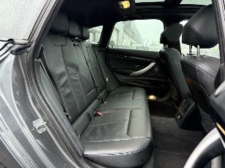 BMW 3-serie 320i xDrive High Executive picture 12