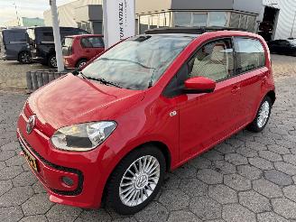 Schadeauto Volkswagen Up! 1.0 move up! BlueMotion 2014/6