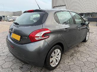 Peugeot 208 1.4 VTi Active picture 4