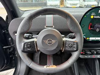 Mini Aceman E John Cooper Works 135,00 kW 42.5 kWh picture 20