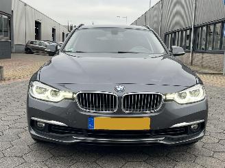 BMW 3-serie Touring 318i Luxury Edition picture 2