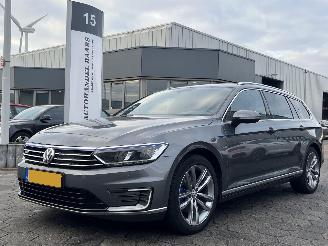 Voiture accidenté Volkswagen Passat Variant 1.4 TSI GTE Highline 2015/12