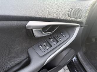 Volvo V-40 1.6 D2 R-Design picture 10