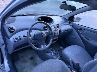 Toyota Yaris 1.3-16V VVT-i Luna picture 16