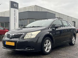 skadebil auto Toyota Avensis Wagon 1.6 VVTi Comfort 2009/9