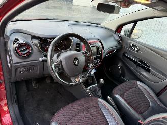 Renault Captur 0.9 TCe Helly Hansen picture 16