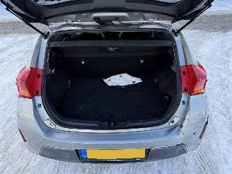 Toyota Auris 1.8 Hybrid Executive picture 12