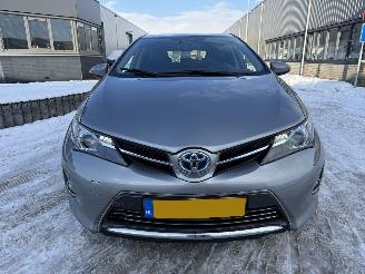 Toyota Auris 1.8 Hybrid Executive picture 2