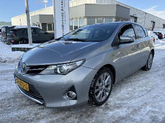 skadebil auto Toyota Auris 1.8 Hybrid Executive 2014/5