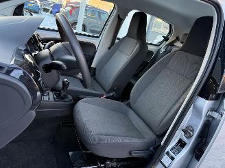 Volkswagen Up! 1.0 move up! BlueMotion picture 9