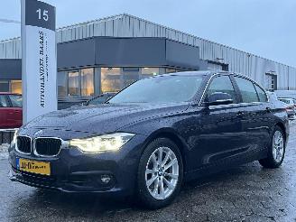 Schadeauto BMW 3-serie 330e Centennial Executive 2016/4