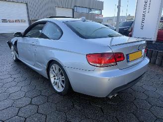 BMW 3-serie Coupé 325d picture 6