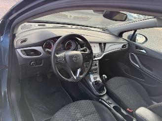 Opel Astra Sports Tourer 1.6 CDTI Innovation picture 17