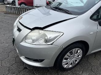 Toyota Auris 1.4-16V picture 9
