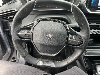 Peugeot e-2008 EV GT 50 kWh picture 15