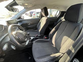 Peugeot 208 1.5 BlueHDi picture 16