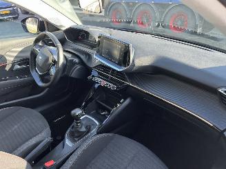 Peugeot 208 1.5 BlueHDi picture 14