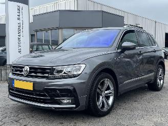 Schadeauto Volkswagen Tiguan 1.5 TSI R-line NAP 2019/2