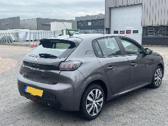 Peugeot 208 1.2 PureTech Active picture 4