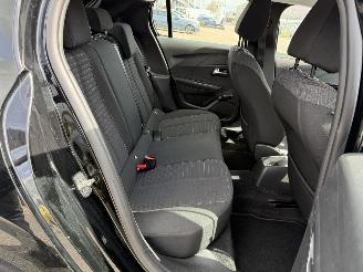 Peugeot 208 1.2 PureTech Active picture 13