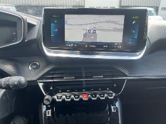 Peugeot e-2008 EV Allure 50 kWh picture 18