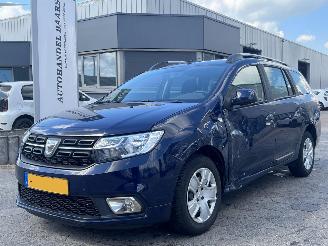 damaged passenger cars Dacia Logan MCV 0.9 TCe Laureate 2017/12