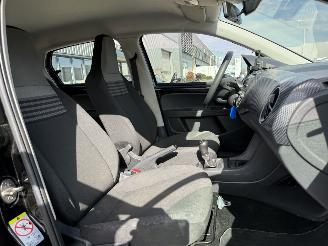 Volkswagen Up! 1.0 picture 15