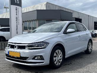 krockskadad bil auto Volkswagen Polo 1.0 TSI AUTOMAAT Comfortline Business 2020/1