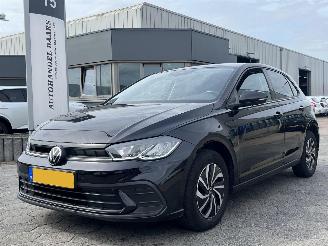 krockskadad bil auto Volkswagen Polo 1.0 TSI Life 2021/12