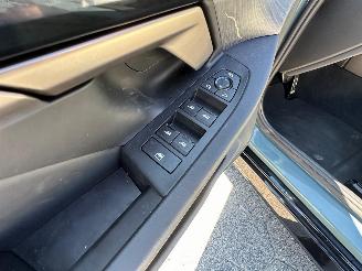 BMW 5-serie Touring 550e xDrive picture 13