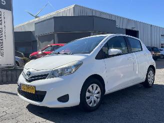 krockskadad bil auto Toyota Yaris 1.0 VVT-i Aspiration 2012/4