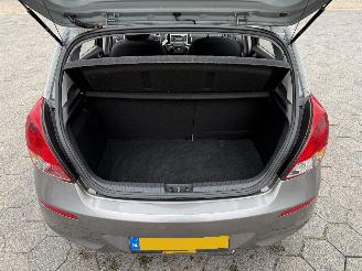 Hyundai I-20 1.2i First Edition picture 12